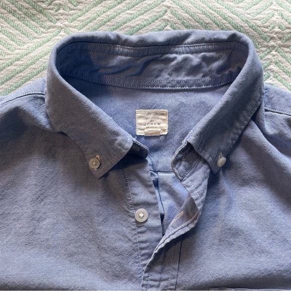 J. CREW Short Sleeve Oxford Shirt EUC - Picture 2 of 5